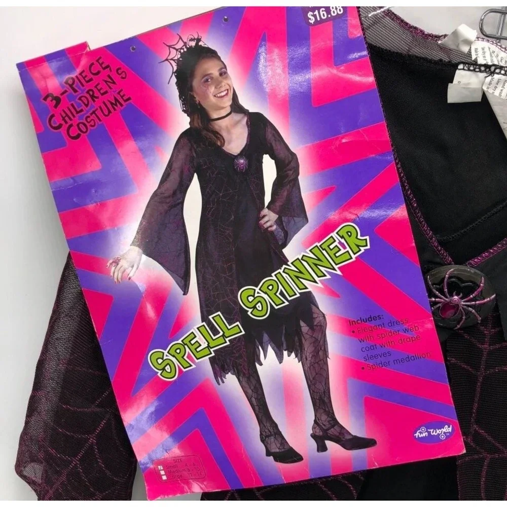 Spell Spinner Kids Size 4-6 Witch Halloween Costume Dress Web Coat Spider Medall
